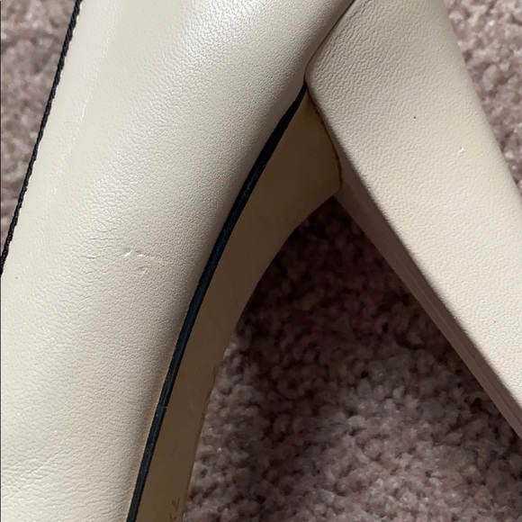 Anne Klein Demos Nude Leather Heel w/ Black Bow - Picture 10 of 14